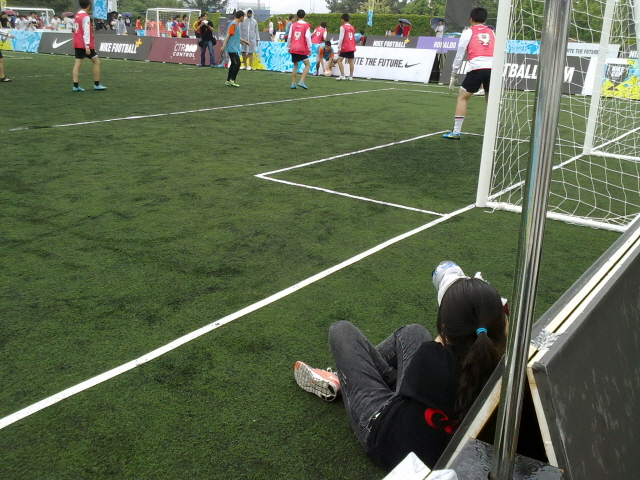 100522_nikecup_canon.jpg