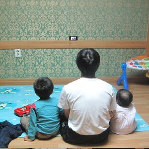 이건 벽걸이 TV 짤