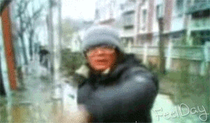 샤워하고와야겠음.