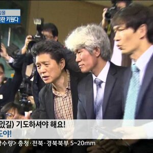 솔직히 십덕 운영자 존나 잘 생긴 거 같지 않냐.