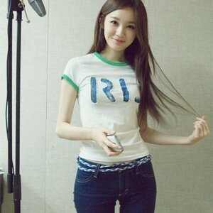 강민경은 무엇보다