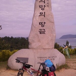 갑자기 SSD 랑 하드가 사고 싶다.