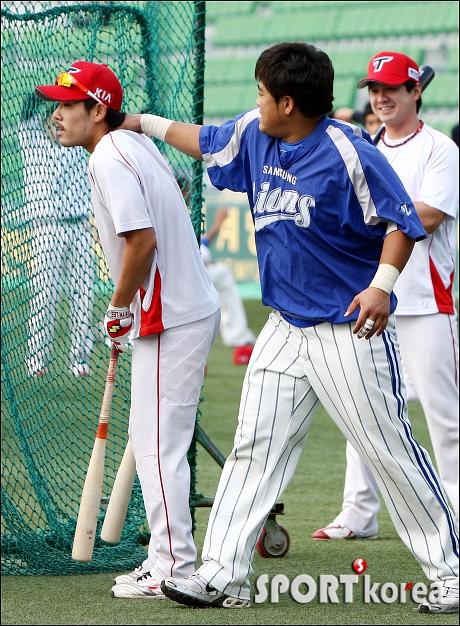 티몬과품바.JPG