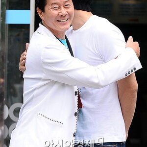 이루 소집해제..