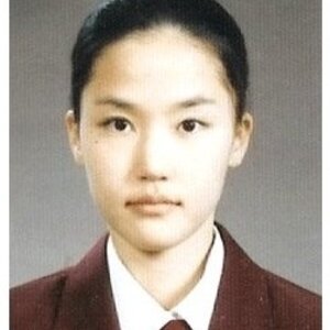 공현주 졸업사진